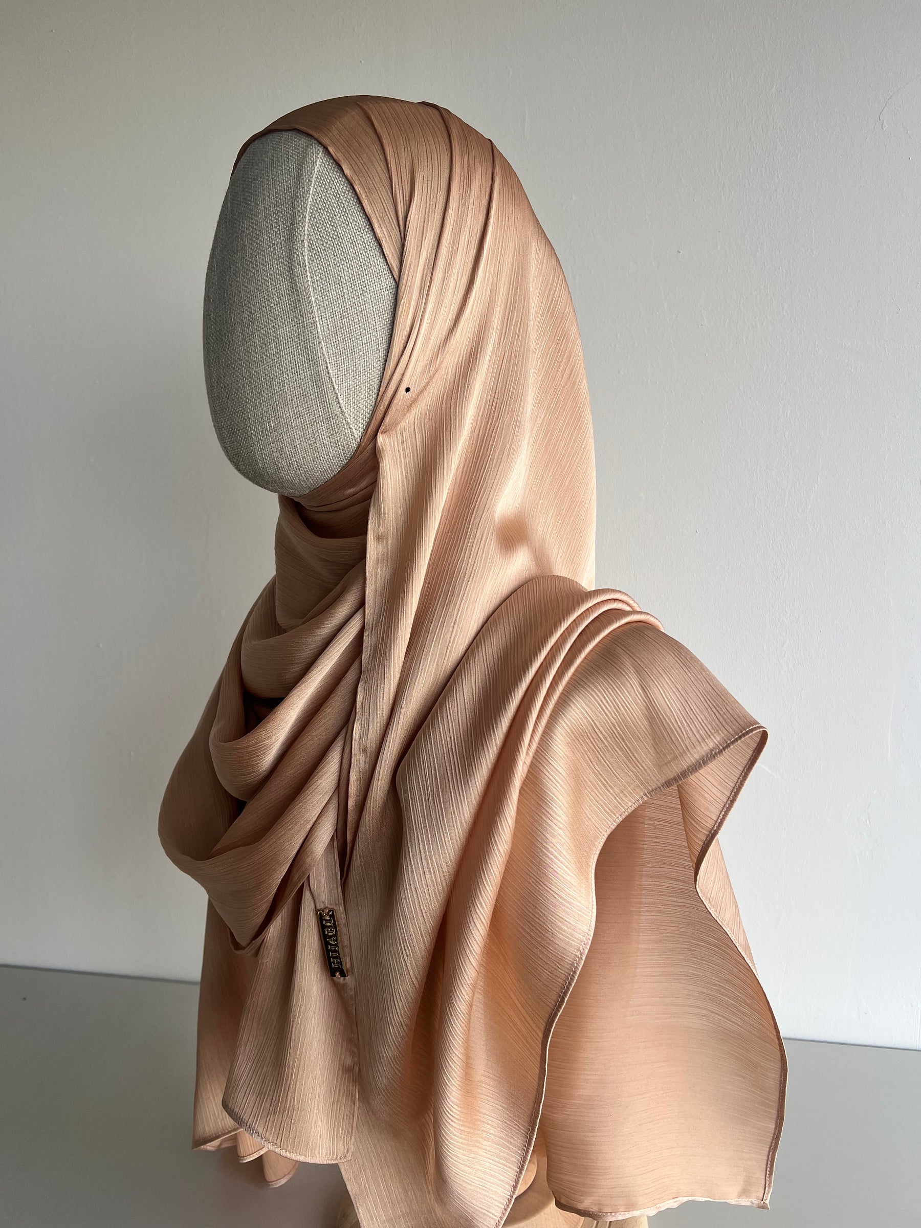 Crinkle Satin Hijab – Nude Sand