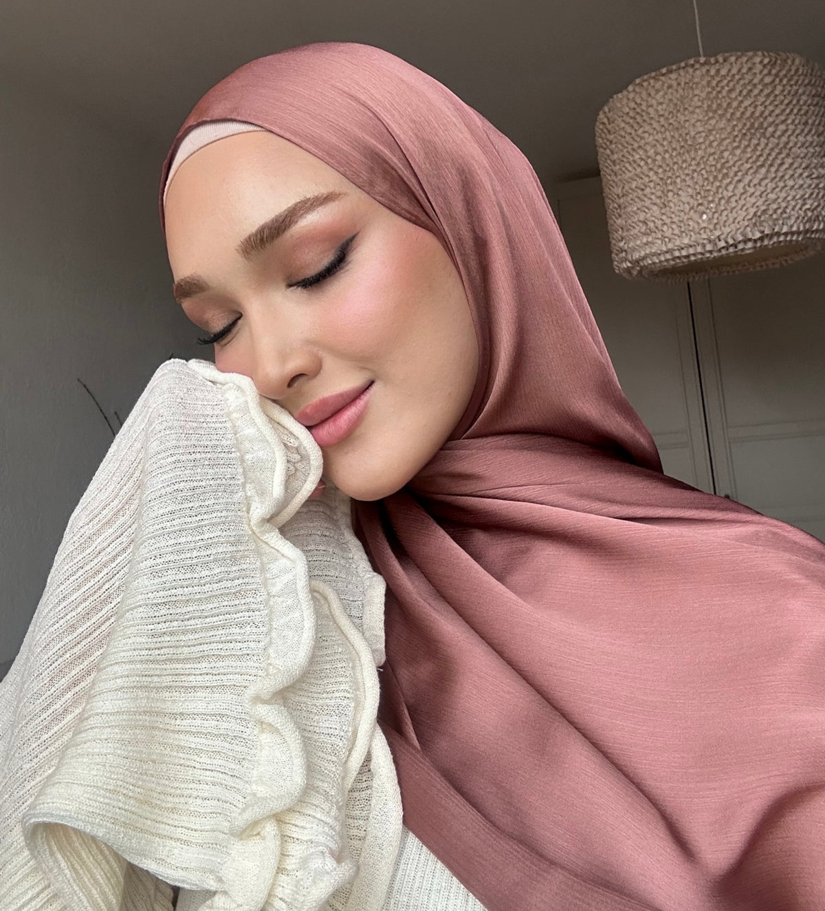 Crinkle Satin Hijab - Mauve