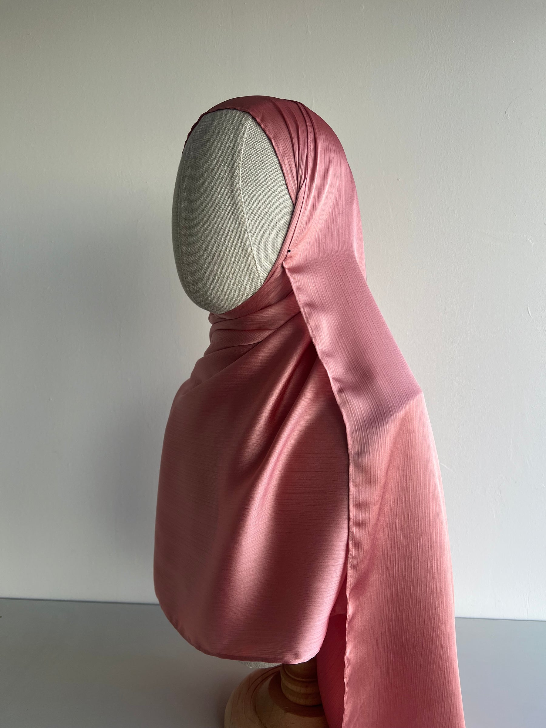 Crinkle Satin Hijab - Rosewood