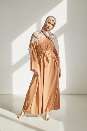 Abaya med knutdetalj karamell