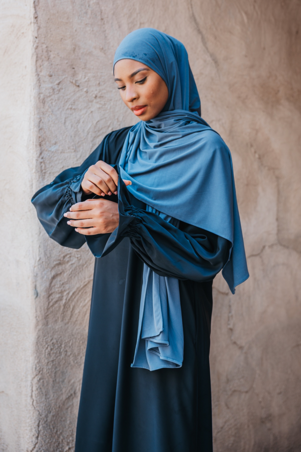 Satin Jersey Hijab - Mörkgrå 