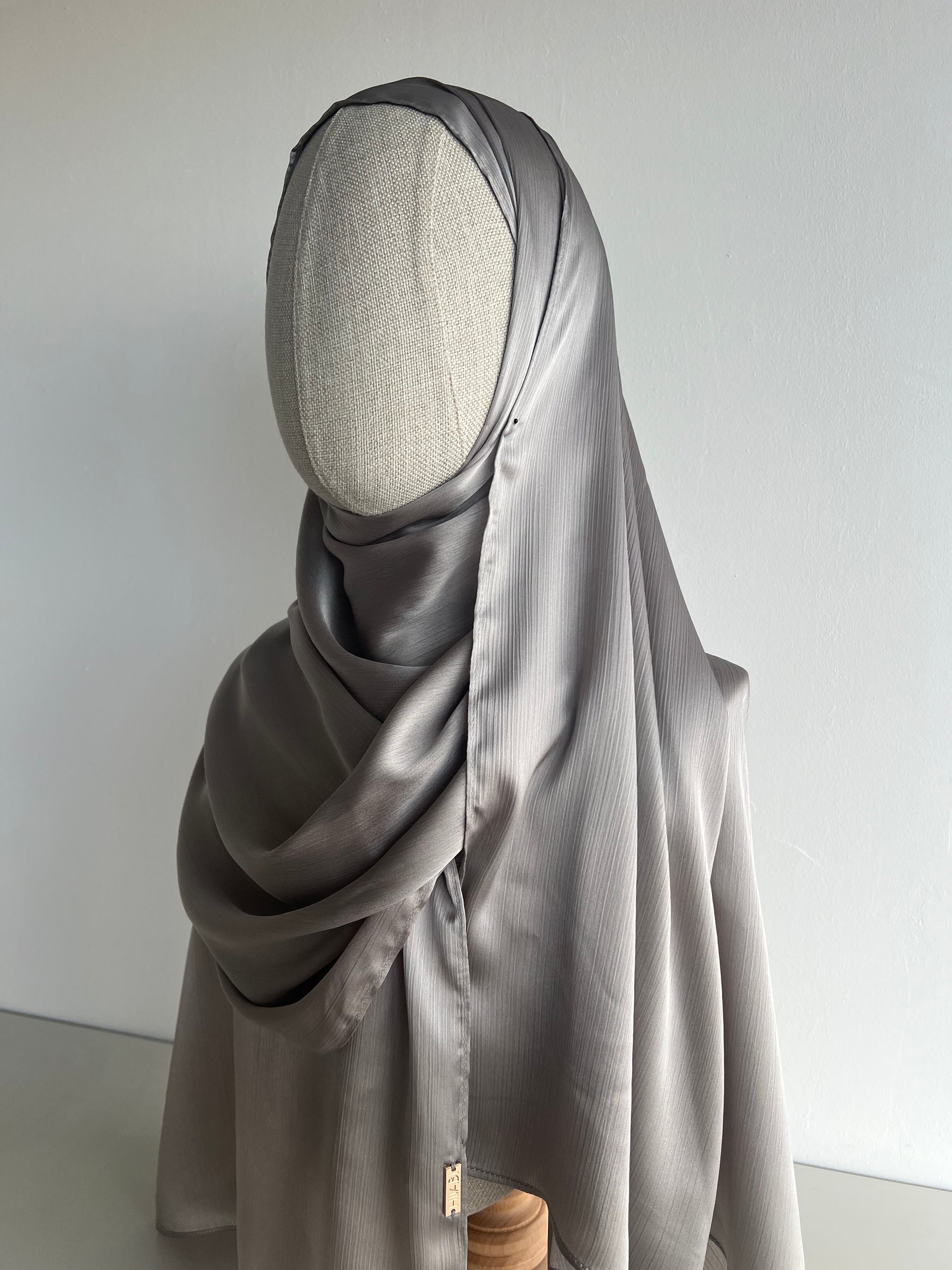 Crinkle Satin Hijab – Pearl Grey