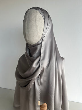 Crinkle Satin Hijab – Pearl Grey