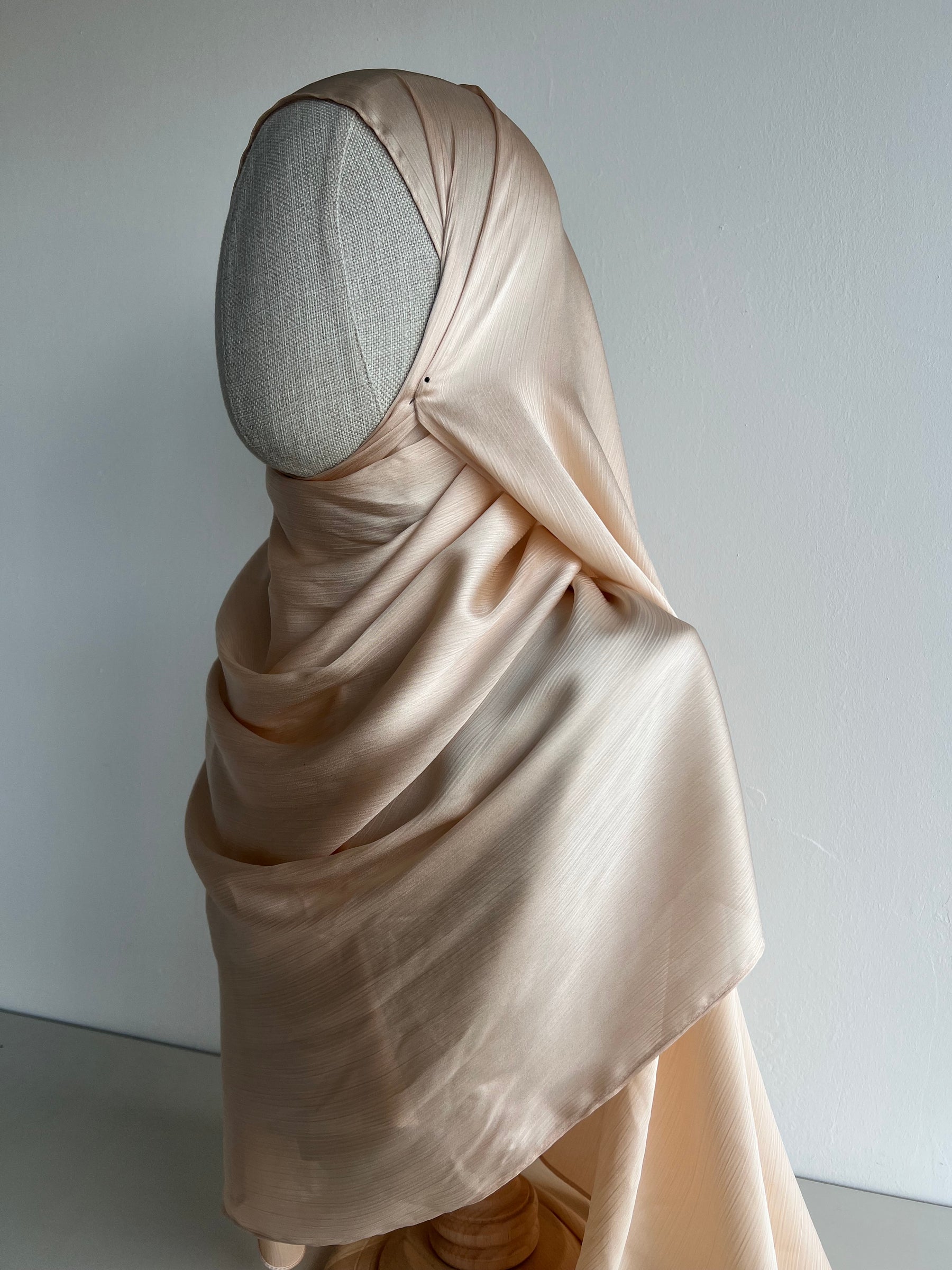 Crinkle Satin Hijab - Champagne