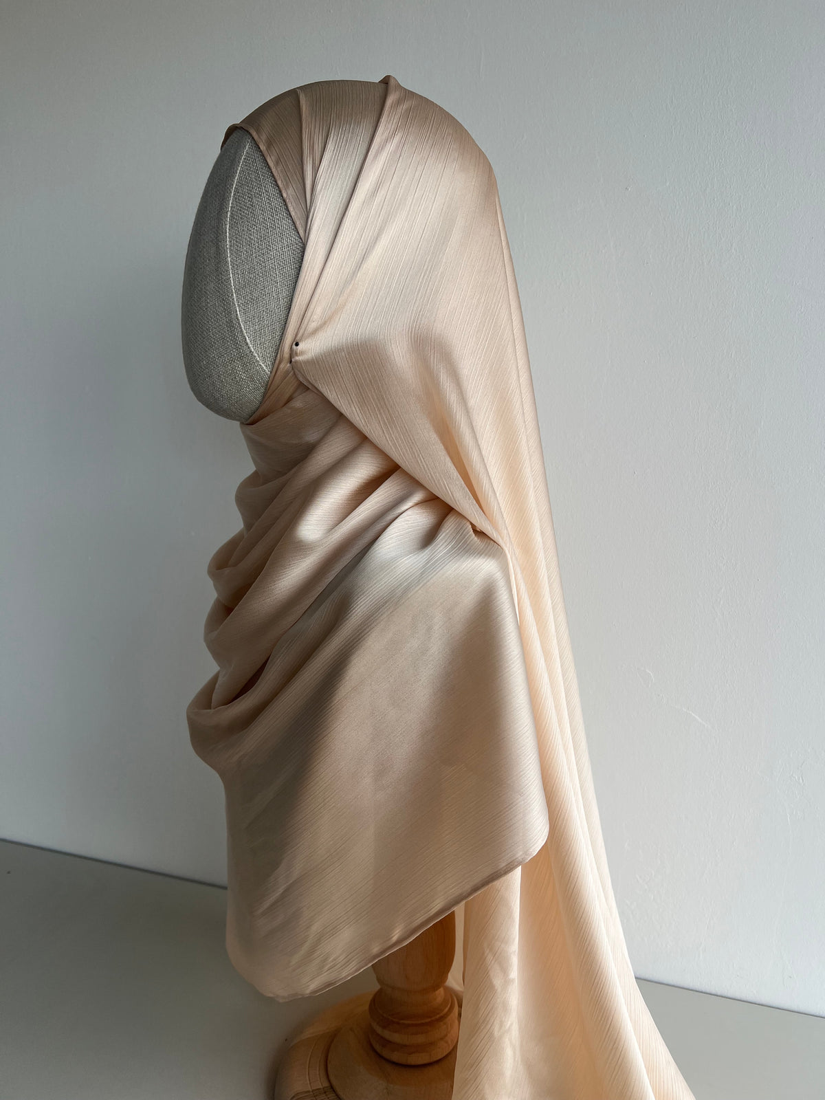 Crinkle Satin Hijab - Champagne