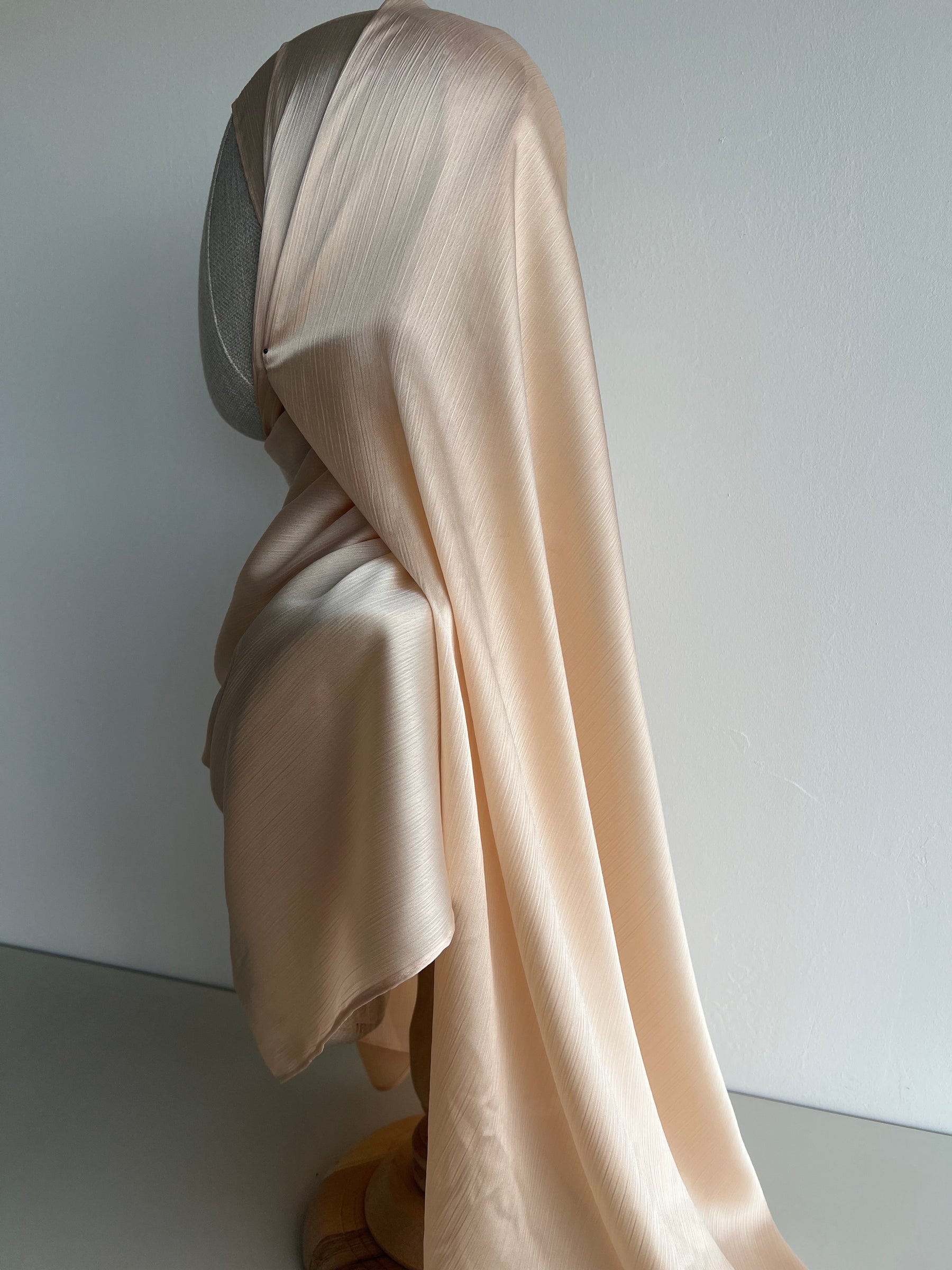 Crinkle Satin Hijab - Champagne