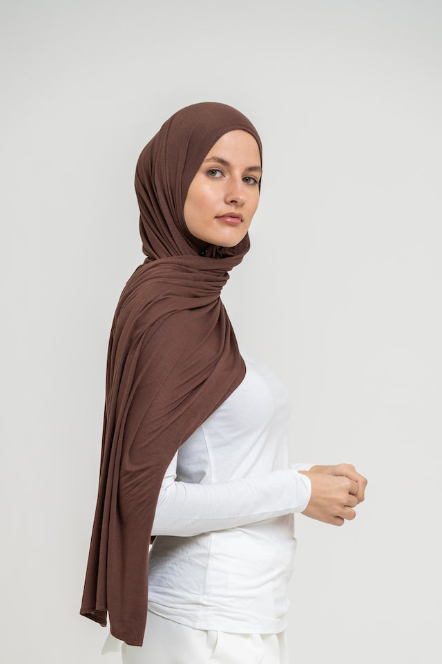 jersey-hijab-braun
